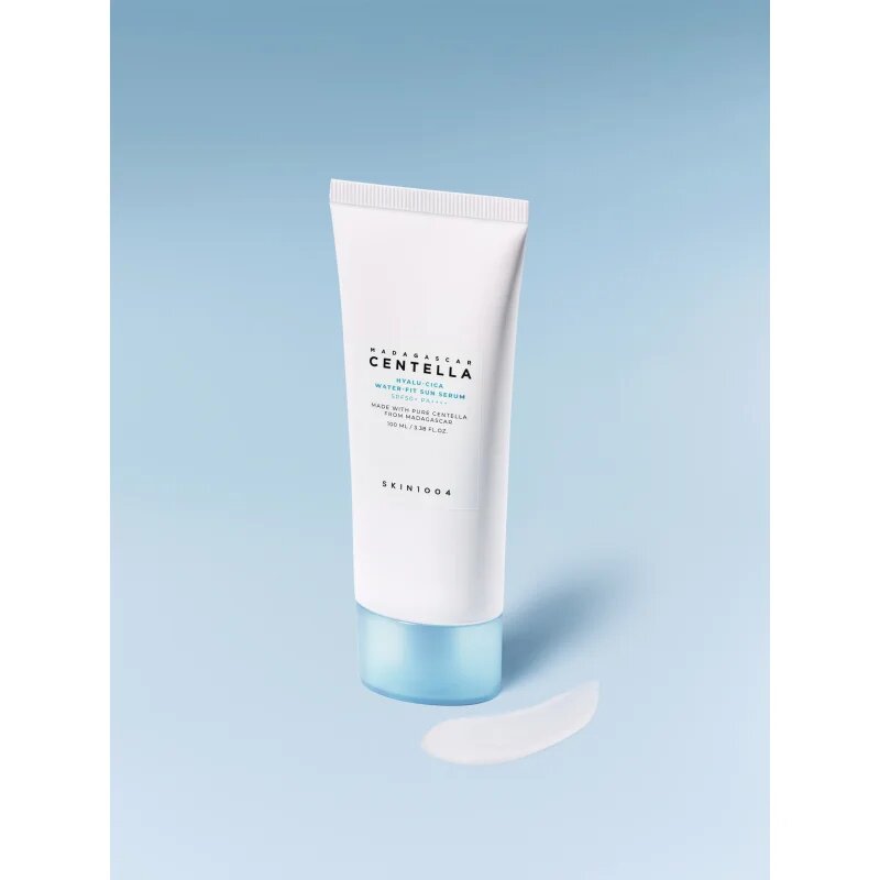 SKIN1004 Madagascar Centella Hyalu-Cica Water-Fit Sun Serum ser protector cu efect de hidratare SPF 50+ 100 ml