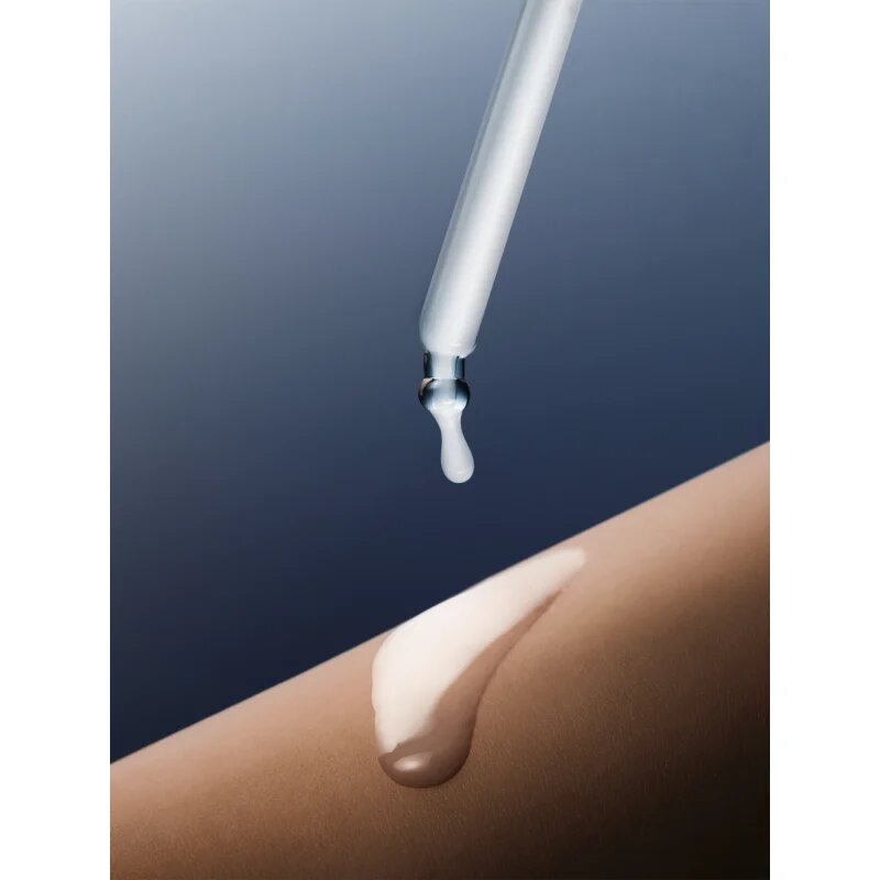 SKIN1004 Madagascar Centella Hyalu-Teca Plumping Ampoule ser cu hidratare intensiva anti-imbatranire si de fermitate a pielii 50 ml
