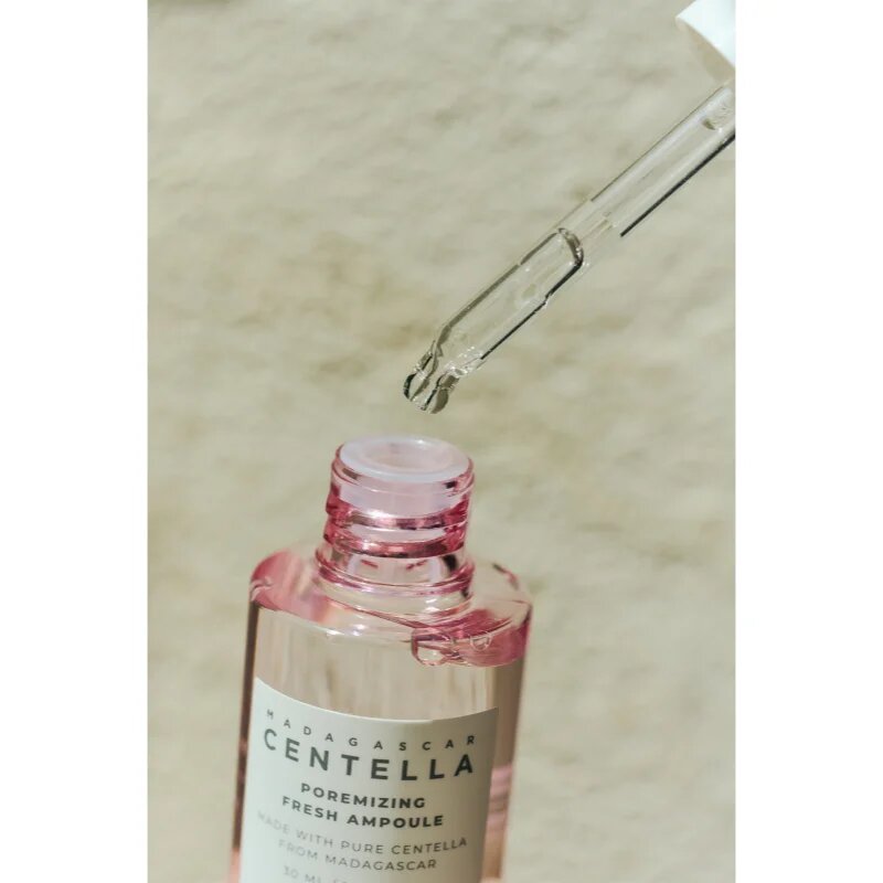 SKIN1004 Madagascar Centella Poremizing Fresh Ampoule ser piele detoxifiant pentru netezirea pielii si inchiderea porilor 30 ml
