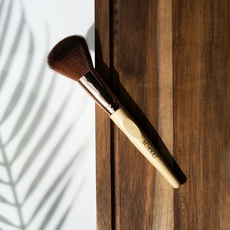 So Eco Blush Brush perie pentru fata cu peri hipoalergenici 1 buc
