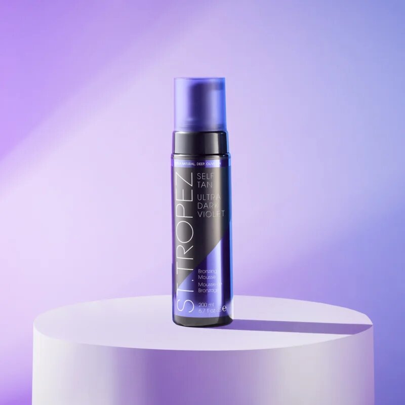 St.Tropez Self Tan Ultra Dark Violet spuma pentru ten inchis la culoare 200 ml