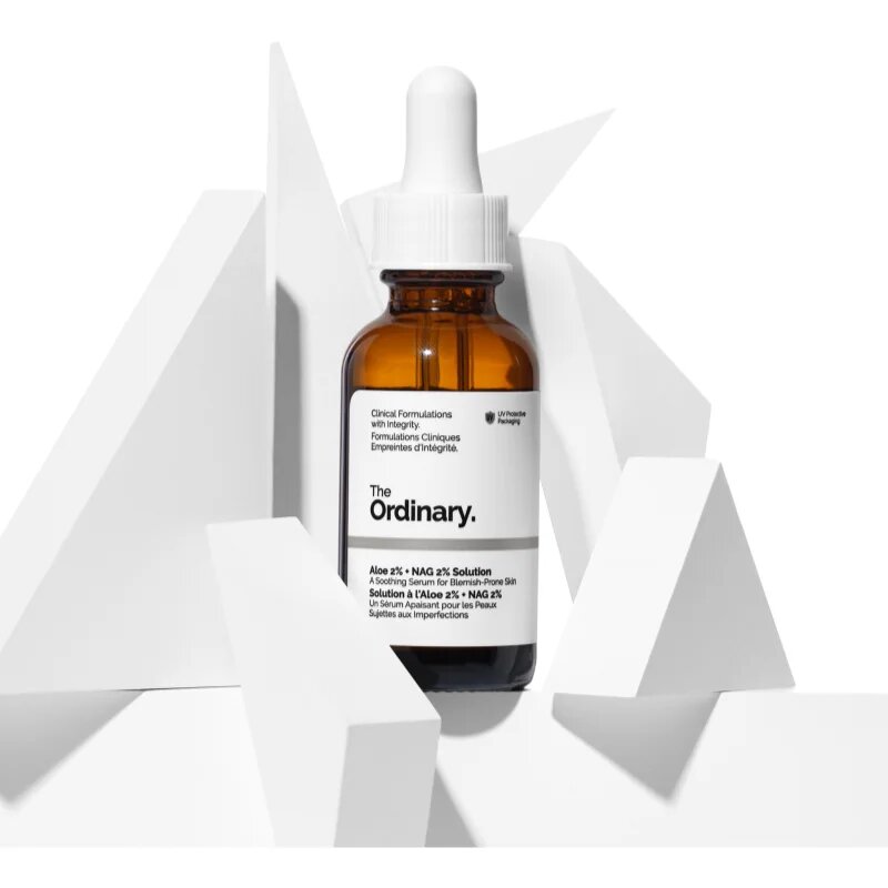 The Ordinary Aloe 2% + NAG 2% Solution ser calmant impotriva acneei 30 ml