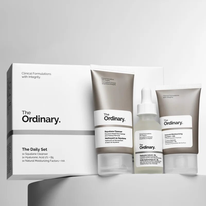 The Ordinary The Daily Set set cadou cu efect de hidratare