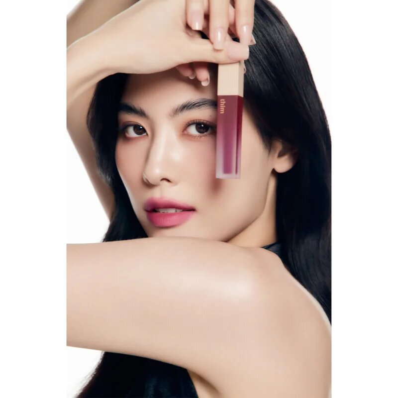 thim Sheer Matte Liquid Lip ruj lichid mat cu textură lejeră culoare 05 Deep Berry 4 g