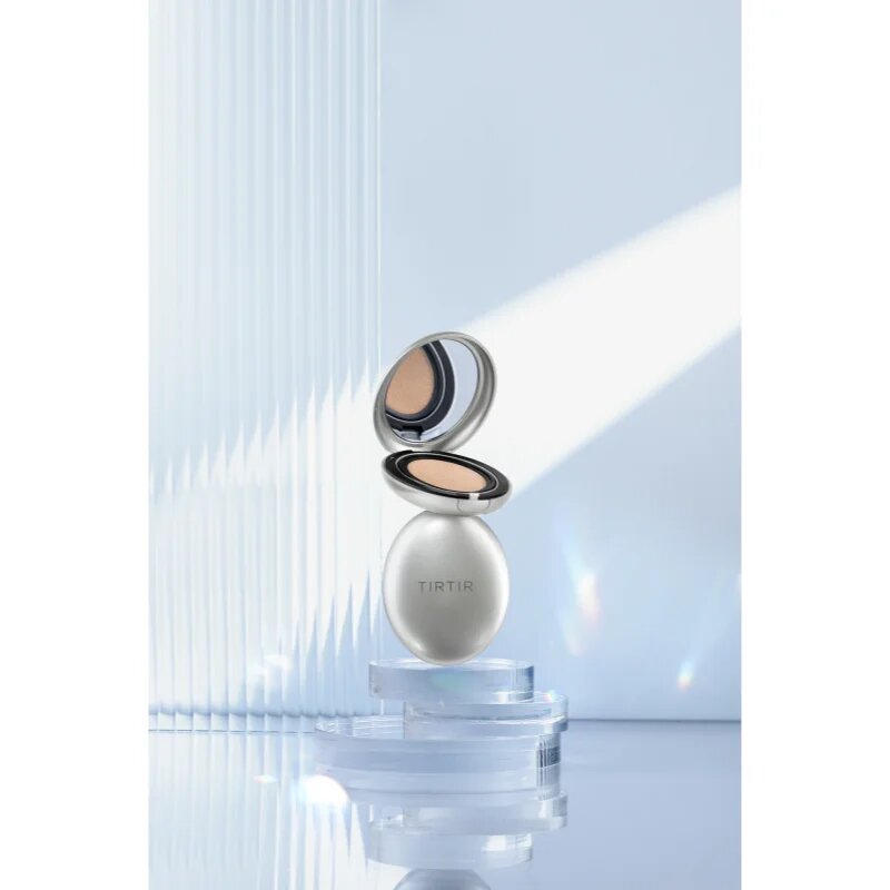TIRTIR Mask Fit Aura Cushion fond de ten hidratant în burete pentru o piele mai luminoasa culoare 33C Hazel 18 g