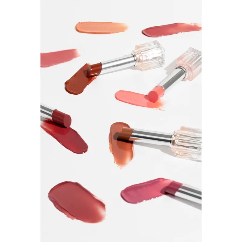 TIRTIR Waterism Glow Melting Balm balsam de buze tonifiant ofera hidratare si stralucire culoare 03 Sand Mond 3.3 g