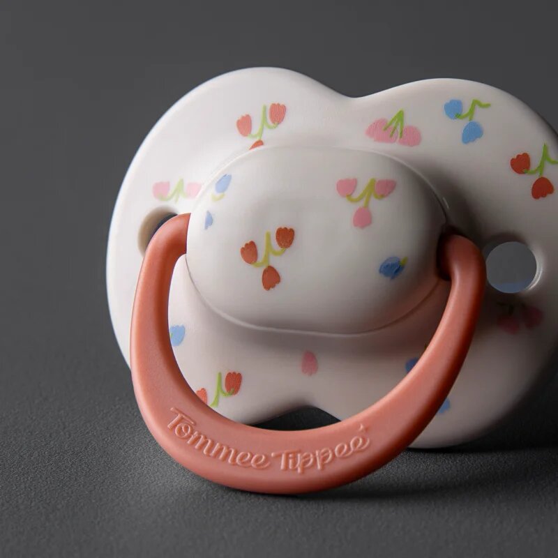 Tommee Tippee Ultimate Fit 18-36m suzetă Girl 2 buc