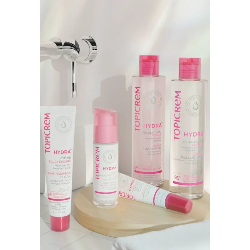 Topicrem UH FACE Gentle Micellar Water apă micelară pentru curățare blânda pentru piele si ochi sensibili 200 ml