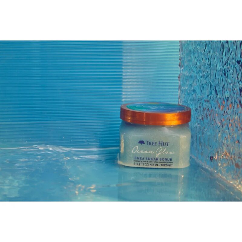 Tree Hut Shea Sugar Scrub Ocean Glow exfoliant de corp cu zahăr 510 g
