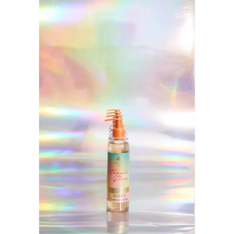 Tree Hut Tropic Glow ulei hidratant pentru ras 227 ml