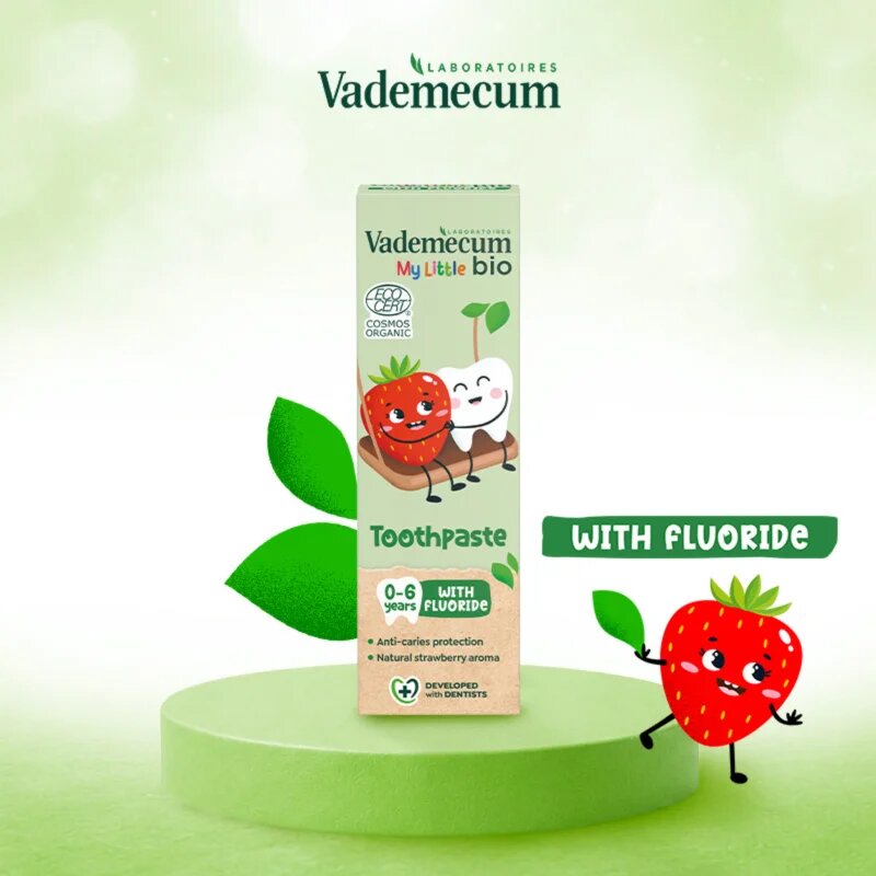 Vademecum BIO My Little Strawberry pasta de dinti pentru copii cu flor căpșună 50 ml