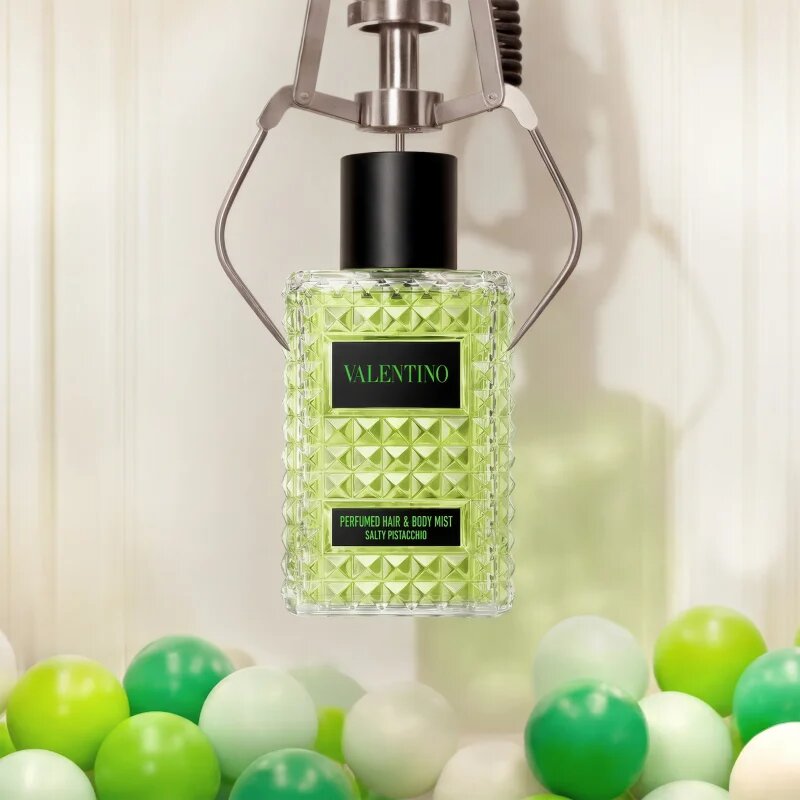 Valentino Born In Roma Hair & Body Mist Salty Pistachio ceata de par si de corp pentru femei 100 ml