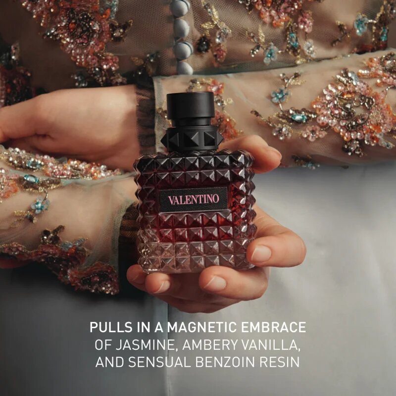 Valentino Born In Roma Intense Donna Eau de Parfum pentru femei 30 ml