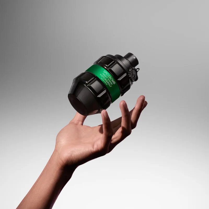Viktor & Rolf Spicebomb Night Vision Eau de Parfum pentru bărbați 90 ml