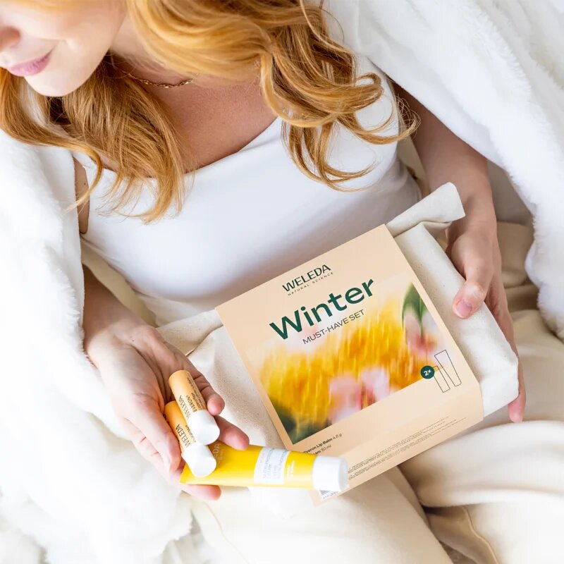 Weleda Winter Must-Have set cadou pentru regenerarea și hrănirea tenului