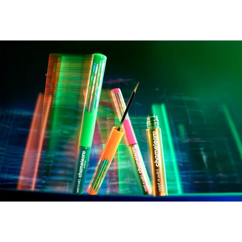 Wet n Wild Chameleon Chrome Liquid Eyeliner creion cosmetic holografic pentru ochi culoare Astro Pulse 2.7 ml