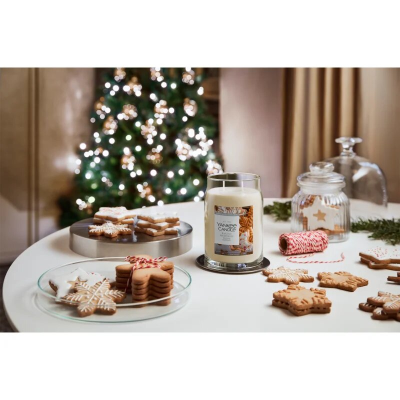 Yankee Candle Baking Memories lumânare parfumată 567 g
