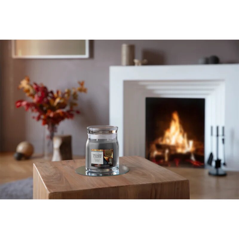 Yankee Candle Crackling Embers lumânare parfumată 368 g