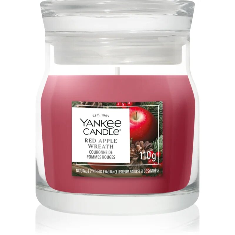 Yankee Candle Red Apple Wreath lumânare parfumată Signature 110 g