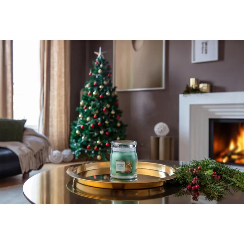Yankee Candle Tree Trimming lumânare parfumată 368 g