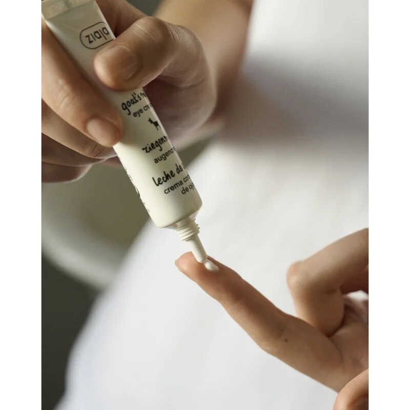 Ziaja Goat's Milk crema de ochi pentru tenul uscat 15 ml