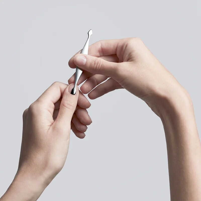 Zwilling Premium Un instrument pentru împingerea și îndepărtarea cuticulă de unghii 2 in 1 9 cm